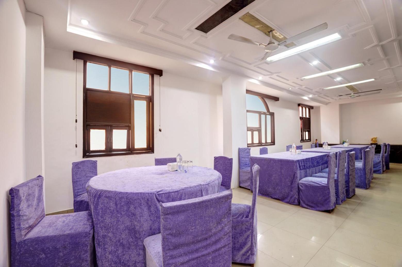 Hotel Delhi Darbar Buitenkant foto